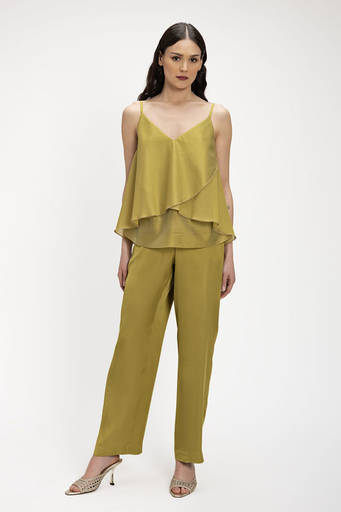 Αέρινο Τοπ με Διπλό Βολάν και Διακοσμητικό Κέντημα 026 λαιμ